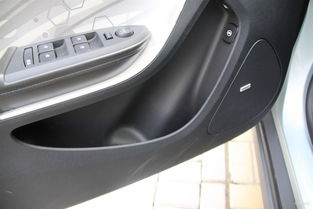 【雪佛兰Volt2012款1.4 基本型驾驶员门储物盒汽车图片-汽车图片大全】-易车网